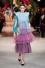 ヴィクター＆ロルフ17年春夏オートクチュールコレクション -日本の金継ぎの美を用いて再構築したドレス｜写真27