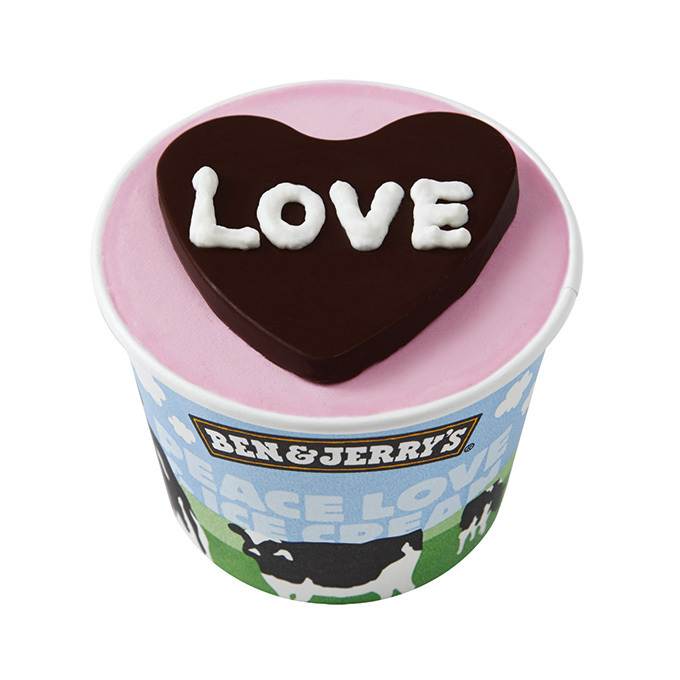 ベン＆ジェリーズのアイスクリームカップケーキ、バレンタイン限定で発売 - 全6色＆3種のフレーバーで | 写真