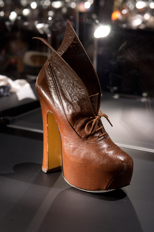 限定商品も見逃せない、ヴィヴィアン・ウエストウッドの歴史を築いた靴 