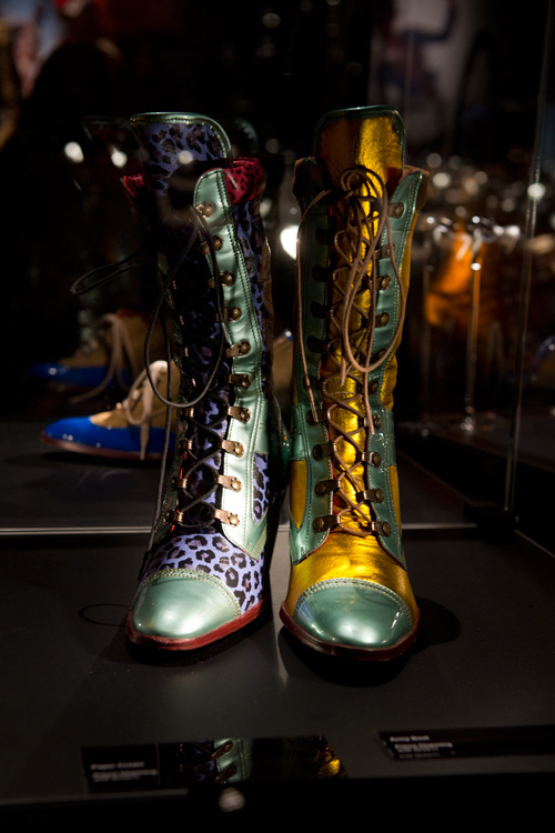 限定商品も見逃せない、ヴィヴィアン・ウエストウッドの歴史を築いた靴達が大集合の展覧会を一足先にレポート｜写真13