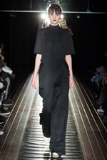 ラマルク 2017-18年秋冬コレクション - 都会の夜に生きる女性たちの個性、気高さを服に｜写真5