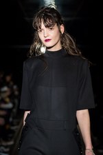 ラマルク 2017-18年秋冬コレクション - 都会の夜に生きる女性たちの個性、気高さを服に｜写真6