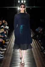 ラマルク 2017-18年秋冬コレクション - 都会の夜に生きる女性たちの個性、気高さを服に｜写真20