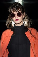 ラマルク 2017-18年秋冬コレクション - 都会の夜に生きる女性たちの個性、気高さを服に｜写真32