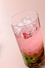 横浜ベイシェラトンの「桜アフタヌーンティー」ロールケーキやカクテルも｜写真8