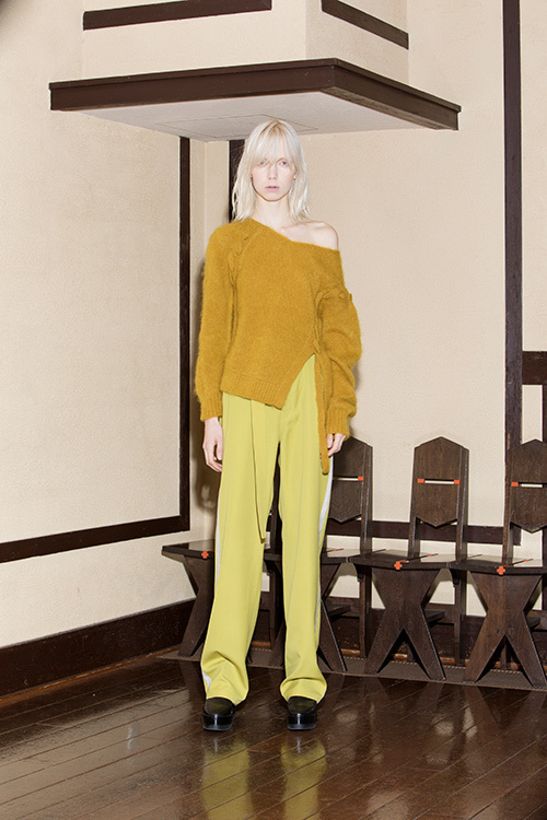 ヤストシ エズミ(Yasutoshi Ezumi) 2017-18年秋冬ウィメンズコレクション シルエット - 写真27