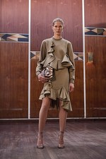 ジバンシィ 17年秋コレクション - 北欧を舞台に描く、メゾンの真髄｜写真4