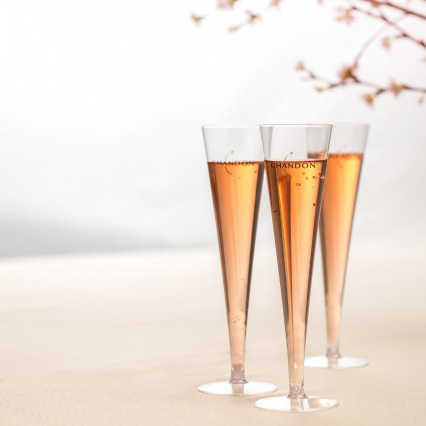 シャンドン ロゼ から桜＆牡丹が咲く日本限定ボトル、米津智之デザインの“お花見”仕様｜写真6