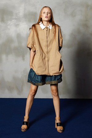 独特のミックス感が生み出すこだわりのリアルスタイル - kolor(カラー) 2012年春夏ウィメンズコレクション｜写真2