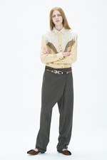 トーガ プルラ 2017年プレフォールコレクション - 縦のラインに込めた女性らしさ｜写真4