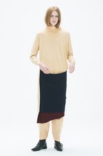 トーガ プルラ 2017年プレフォールコレクション - 縦のラインに込めた女性らしさ｜写真16