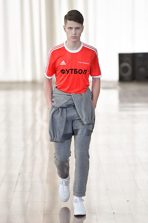 ゴーシャ ラブチンスキー(Gosha Rubchinskiy) 2017-18年秋冬メンズコレクション  - 写真7