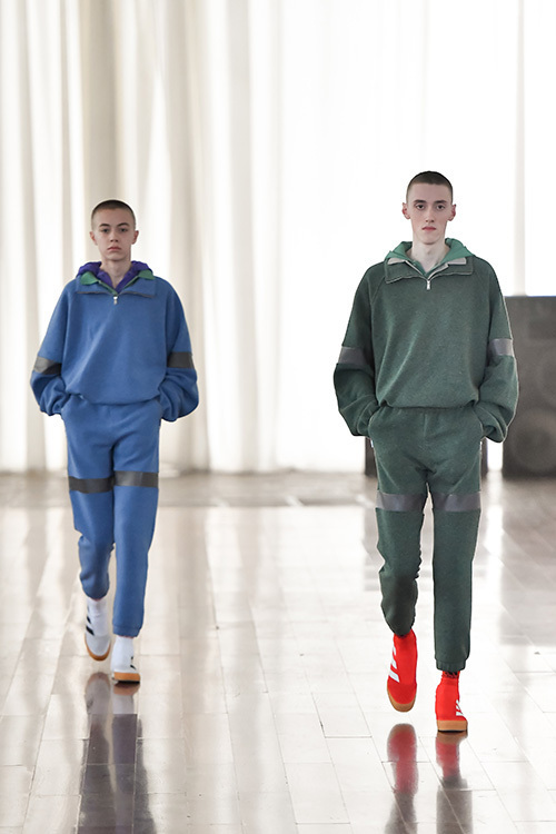 ゴーシャ ラブチンスキー(Gosha Rubchinskiy) 2017-18年秋冬メンズコレクション  - 写真10