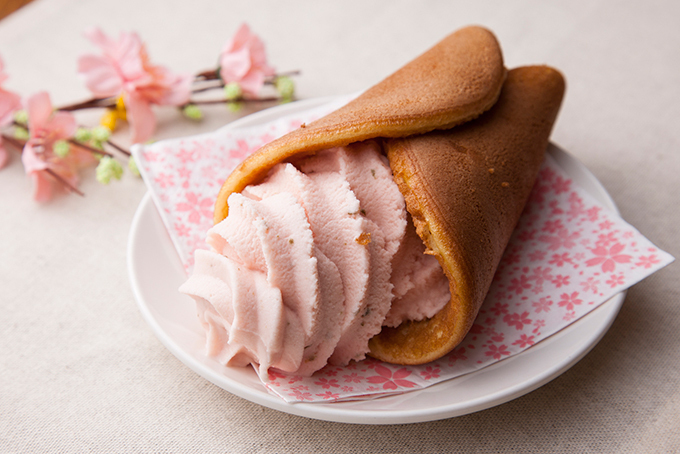 東京スカイツリーを世界一高い桜に見立てた特別ライティング‟舞”、さくらのフードメニューも｜写真12