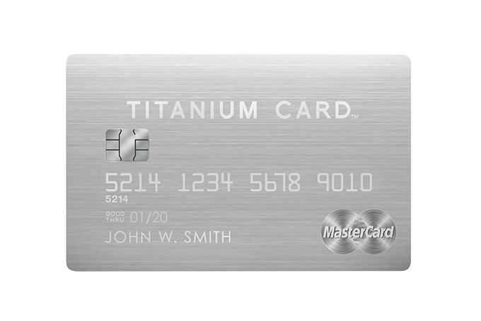 金属製クレジットカード「LUXURY CARD」年会費20万円の最上級サービス｜写真3