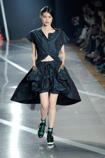 スポーティなエッセンスが溶け込んだロンドンストリート - Y-3(ワイスリー) 2012年春夏コレクション｜写真23