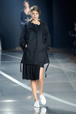 スポーティなエッセンスが溶け込んだロンドンストリート - Y-3(ワイスリー) 2012年春夏コレクション｜写真25