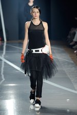 スポーティなエッセンスが溶け込んだロンドンストリート - Y-3(ワイスリー) 2012年春夏コレクション｜写真47