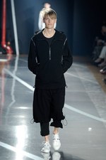 スポーティなエッセンスが溶け込んだロンドンストリート - Y-3(ワイスリー) 2012年春夏コレクション｜写真48