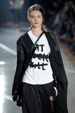 スポーティなエッセンスが溶け込んだロンドンストリート - Y-3(ワイスリー) 2012年春夏コレクション｜写真66