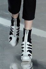 スポーティなエッセンスが溶け込んだロンドンストリート - Y-3(ワイスリー) 2012年春夏コレクション｜写真84