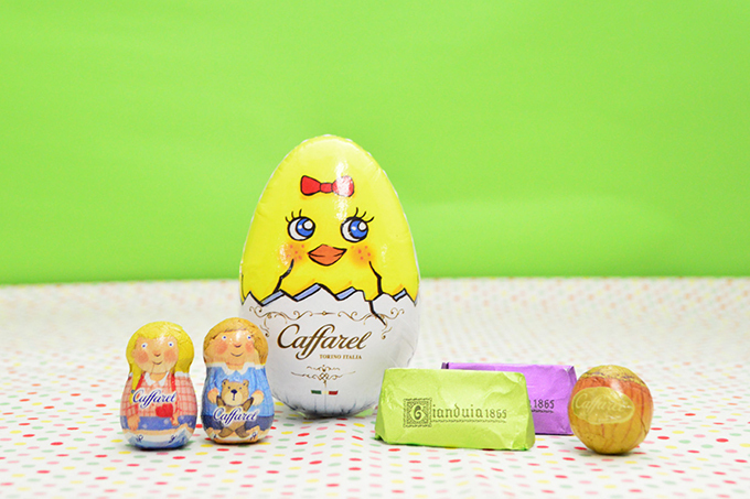 カファレルのイースターに向けた「プリマヴェーラコレクション」本物のバラの様なチョコレートや卵型菓子 - ファッションプレス