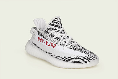 アディダス「YEEZY BOOST 350 V2」