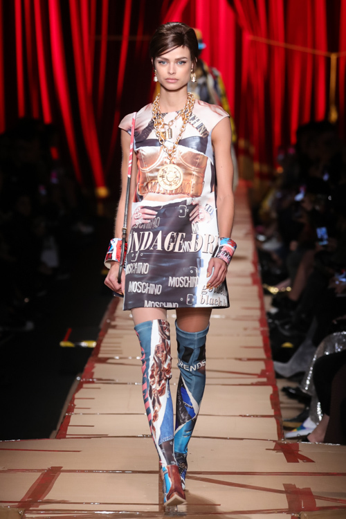 モスキーノ(MOSCHINO) 2017-18年秋冬ウィメンズコレクション  - 写真41