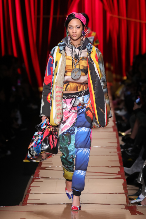 モスキーノ(MOSCHINO) 2017-18年秋冬ウィメンズコレクション シルエット - 写真28