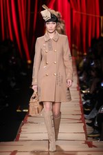 モスキーノ 2017年秋冬コレクション - 楽しんじゃえば何だってファッションに｜写真6