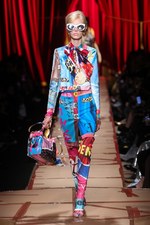 モスキーノ 2017年秋冬コレクション - 楽しんじゃえば何だってファッションに｜写真38