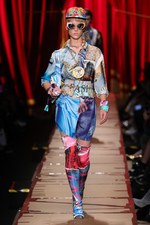 モスキーノ 2017年秋冬コレクション - 楽しんじゃえば何だってファッションに｜写真50