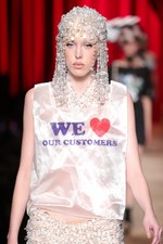 モスキーノ 2017年秋冬コレクション - 楽しんじゃえば何だってファッションに｜写真76