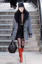 マーク ジェイコブス 17年フォール ウィメンズコレクション - “カジュアル”という概念の新境地｜写真18