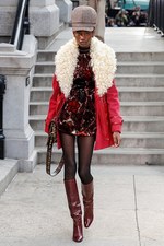 マーク ジェイコブス 17年フォール ウィメンズコレクション - “カジュアル”という概念の新境地｜写真35