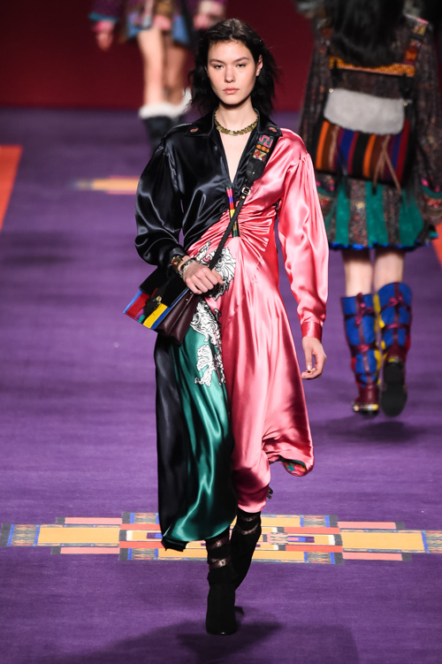 エトロ(ETRO) 2017-18年秋冬ウィメンズコレクション シルエット - 写真27