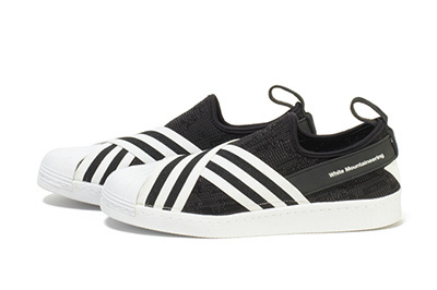 ホワイトマウンテニアリング×アディダス オリジナルスの新作スニーカー、スーパースター スリップオン