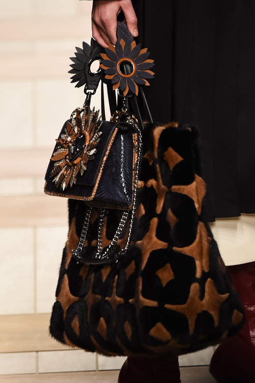 フェンディ(FENDI) 2017-18年秋冬ウィメンズコレクション ディテール - 写真21