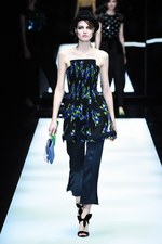 ジョルジオ アルマーニ 2017年秋冬コレクション - ジュエルカラーはテキスタイル上で輝きを増す｜写真100