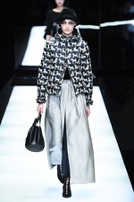 ジョルジオ アルマーニ 2017年秋冬コレクション - ジュエルカラーはテキスタイル上で輝きを増す｜写真14