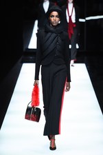 ジョルジオ アルマーニ 2017年秋冬コレクション - ジュエルカラーはテキスタイル上で輝きを増す｜写真22