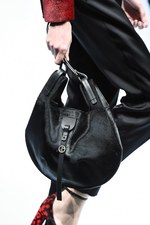 ジョルジオ アルマーニ 2017年秋冬コレクション - ジュエルカラーはテキスタイル上で輝きを増す｜写真34