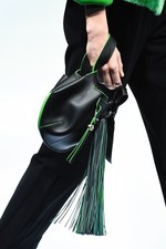 ジョルジオ アルマーニ 2017年秋冬コレクション - ジュエルカラーはテキスタイル上で輝きを増す｜写真47