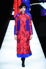 ジョルジオ アルマーニ 2017年秋冬コレクション - ジュエルカラーはテキスタイル上で輝きを増す｜写真57