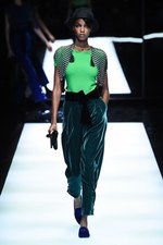 ジョルジオ アルマーニ 2017年秋冬コレクション - ジュエルカラーはテキスタイル上で輝きを増す｜写真64