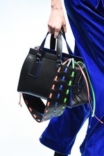 ジョルジオ アルマーニ 2017年秋冬コレクション - ジュエルカラーはテキスタイル上で輝きを増す｜写真66