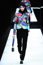 ジョルジオ アルマーニ 2017年秋冬コレクション - ジュエルカラーはテキスタイル上で輝きを増す｜写真70