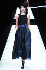 ジョルジオ アルマーニ 2017年秋冬コレクション - ジュエルカラーはテキスタイル上で輝きを増す｜写真81