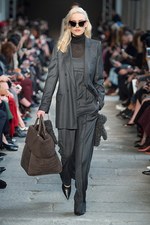 マックスマーラ 2017年秋冬コレクション - 北欧の刺激は真実への探求心をくすぐる｜写真18