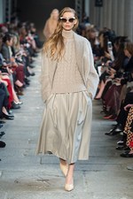 マックスマーラ 2017年秋冬コレクション - 北欧の刺激は真実への探求心をくすぐる｜写真21